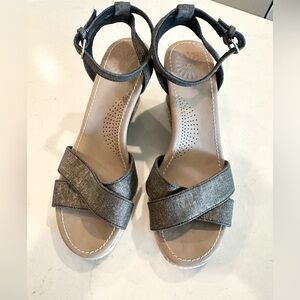 UGG Women's Gray Wedges